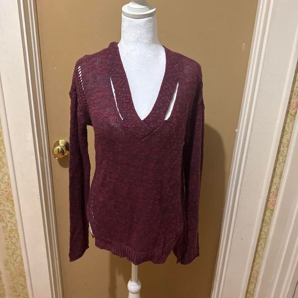 Mudd burgundy sweater